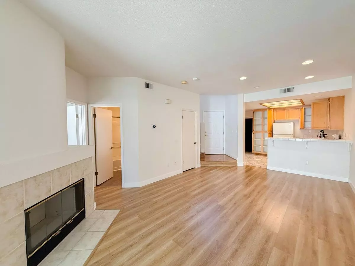 Richmond Marina Bay 3 Bed 3 Bath Townhome In Gated Bay Front Community photo 3