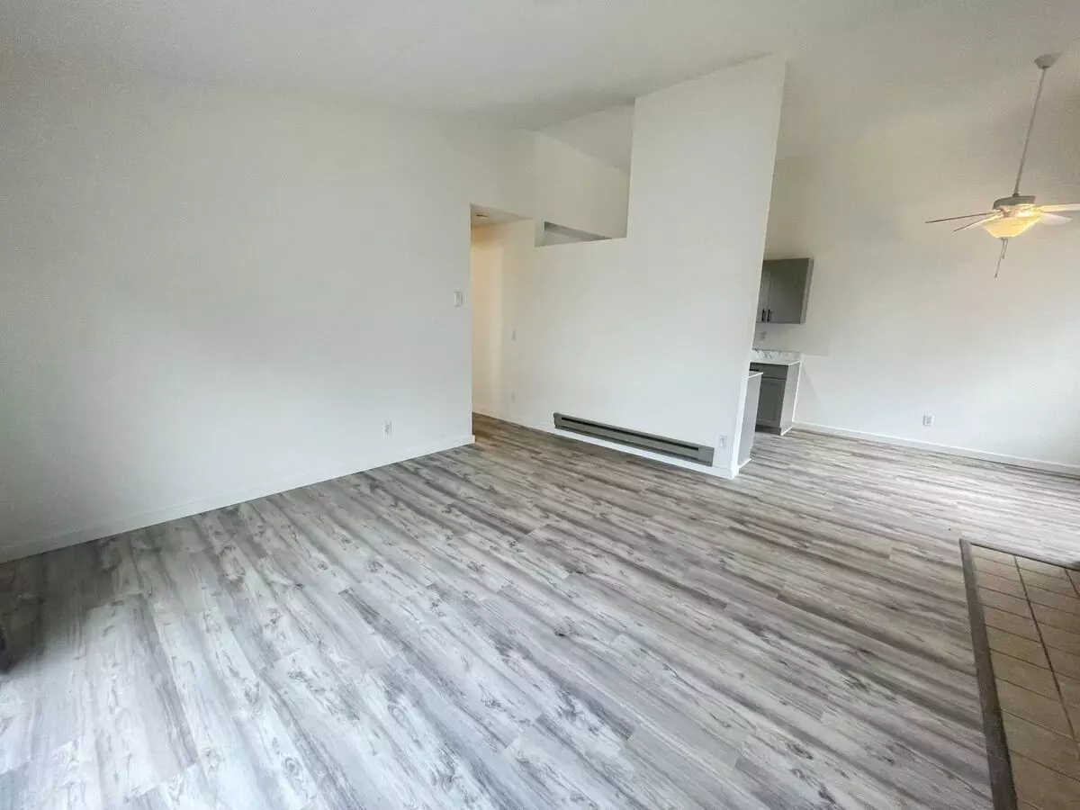 12 Schooner Court, Richmond, CA 94804 photo 2
