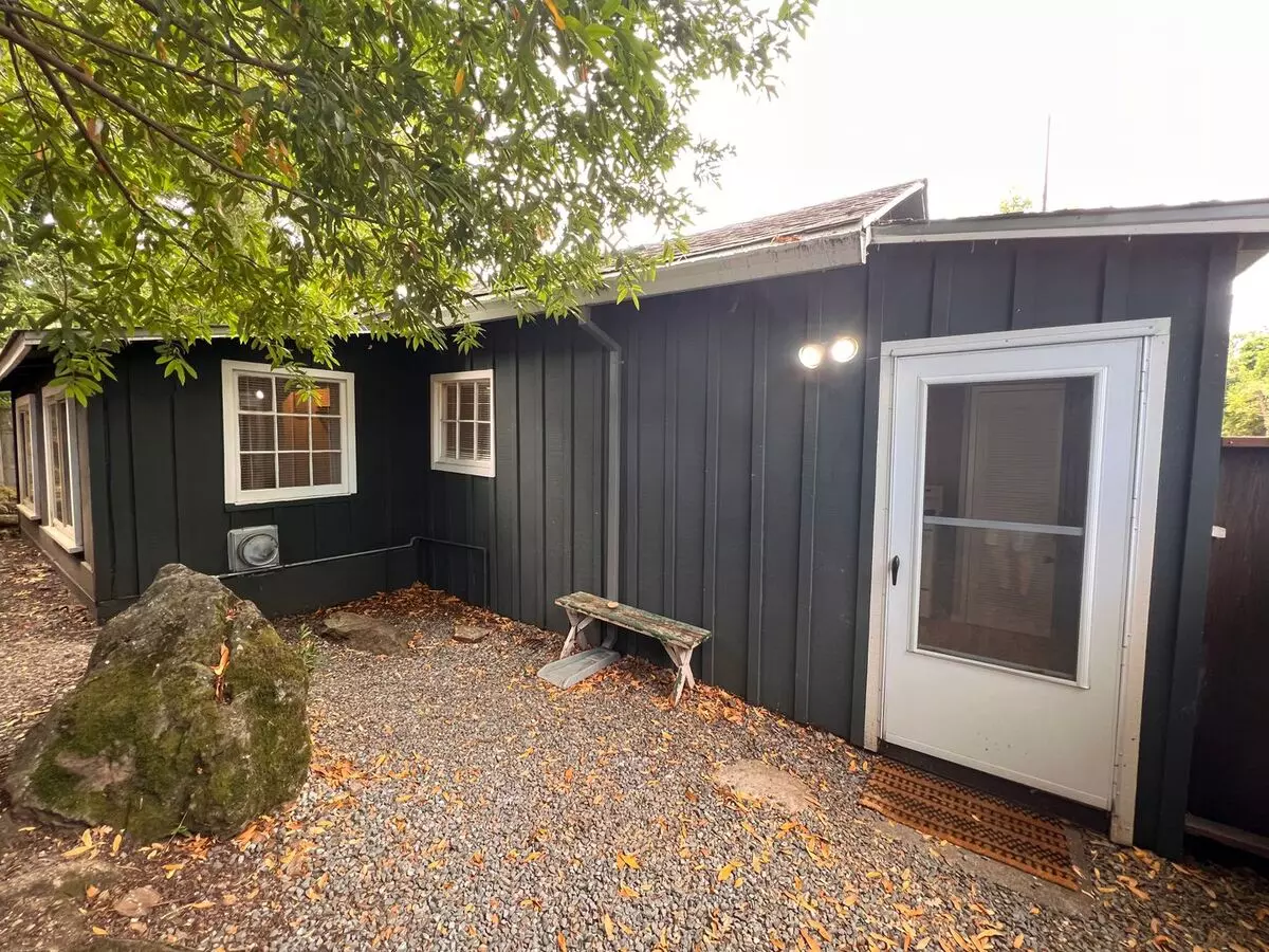 Charming Studio Cottage Home With Private Yard photo 2