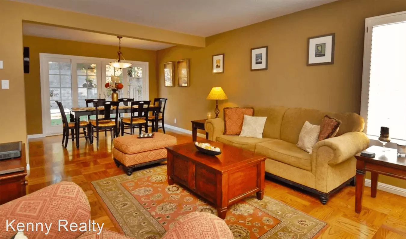 Beautiful 4 Bedroom Home Near Sweeney Ridge Trail photo 5