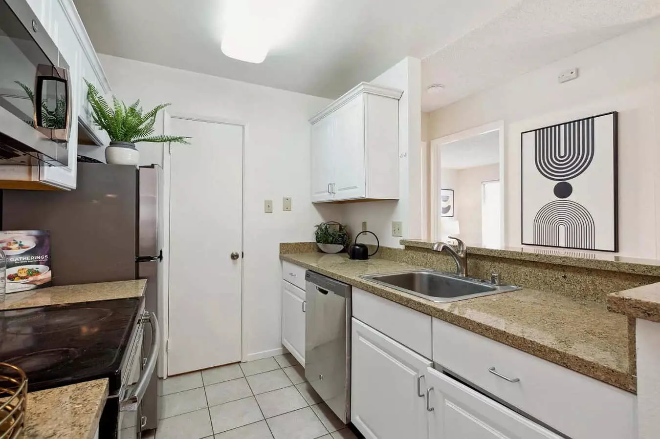 215 Boardwalk Ave Apt B photo 5