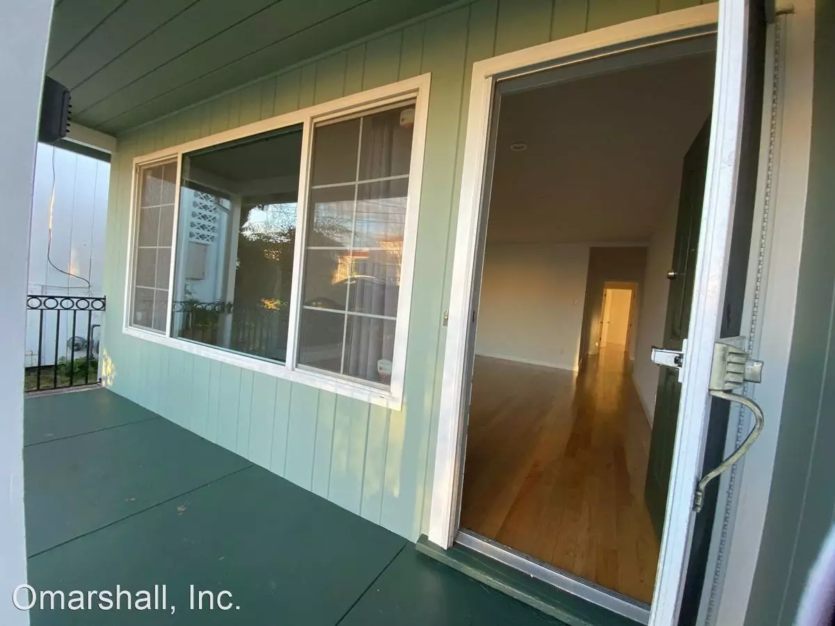 Lovely 3 BR House in Coveted Huntington Park Neighborhood photo 4