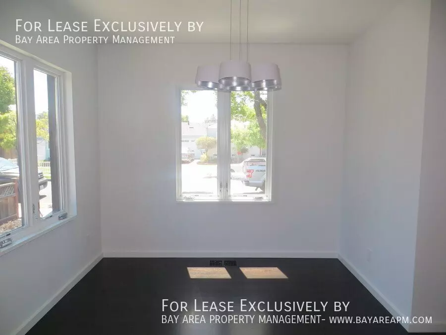 1016 Mccue Avenue, San Carlos, CA 94070 photo 3