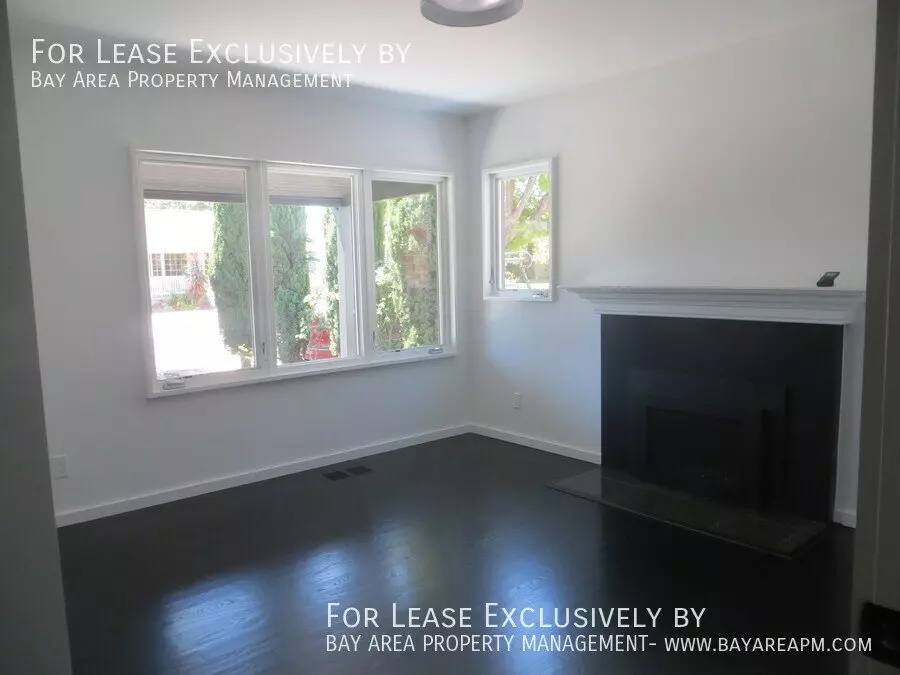 1016 Mccue Avenue, San Carlos, CA 94070 photo 5