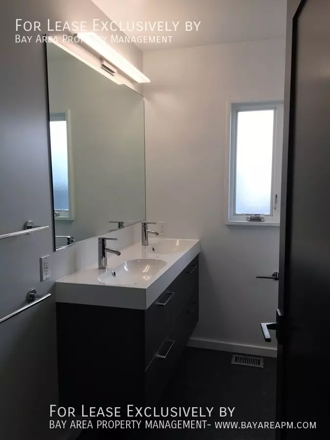 1016 Mccue Avenue, San Carlos, CA 94070 photo 4