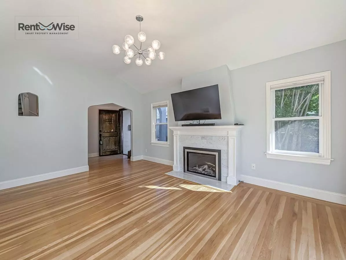 1419 Cordilleras Avenue, San Carlos, CA 94070 photo 3
