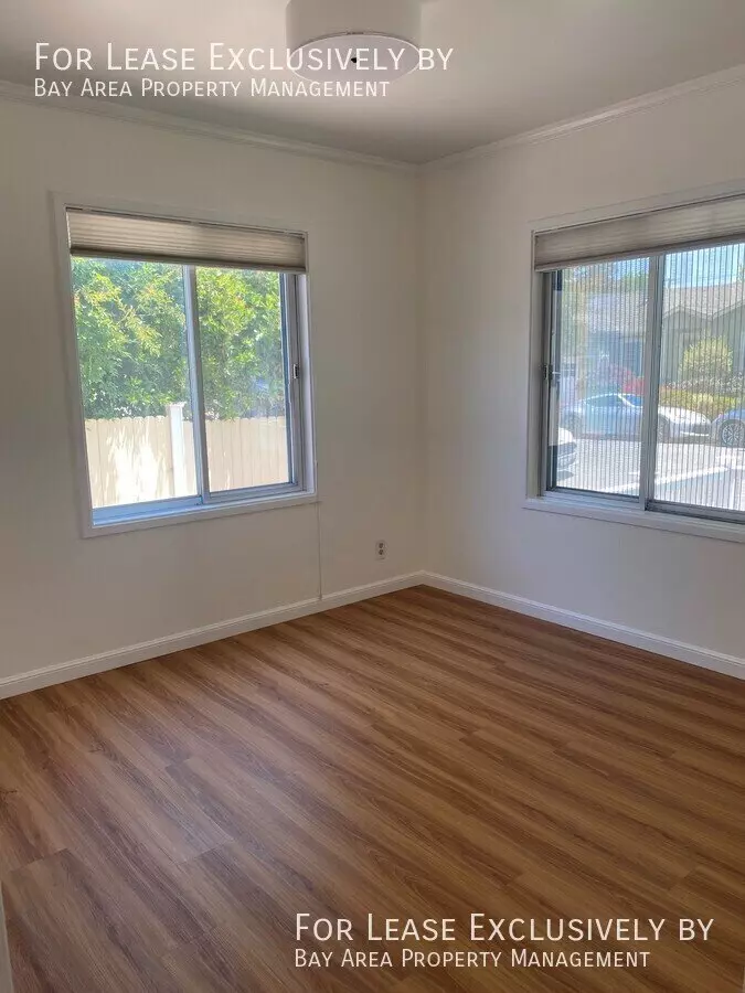 2048 Eucalyptus Avenue, San Carlos, CA 94070 photo 5