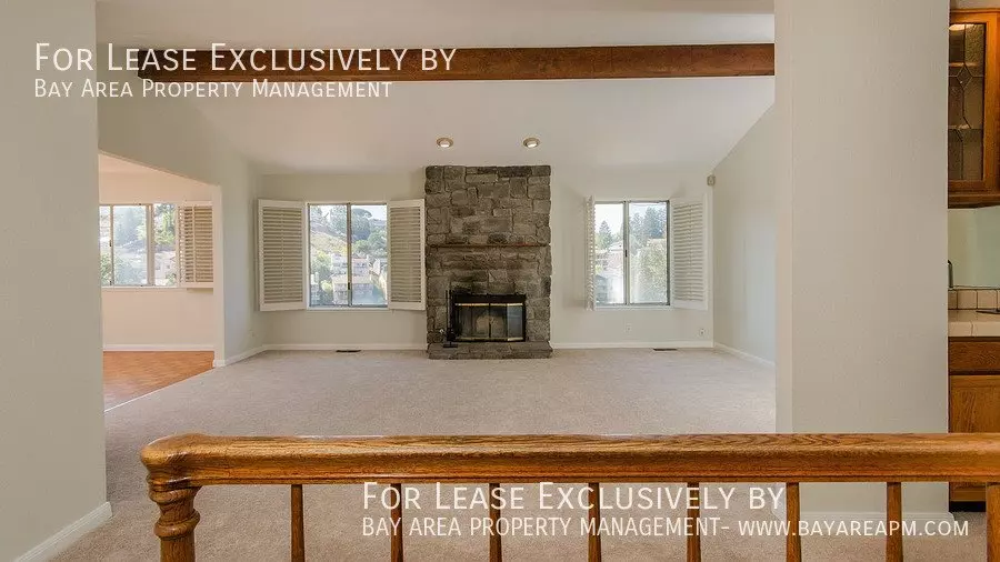 341 Clifton Avenue, San Carlos, CA 94070 photo 2