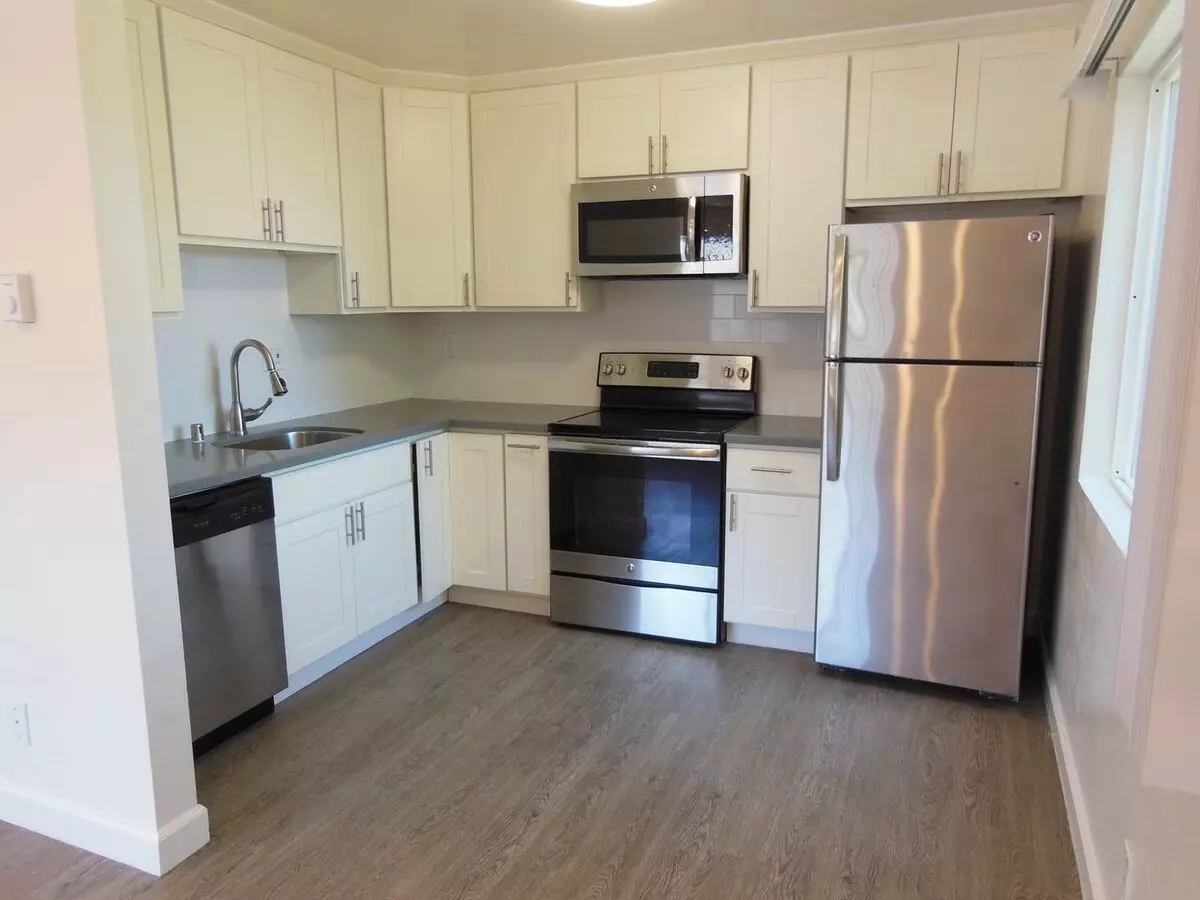 525 Walnut photo 3