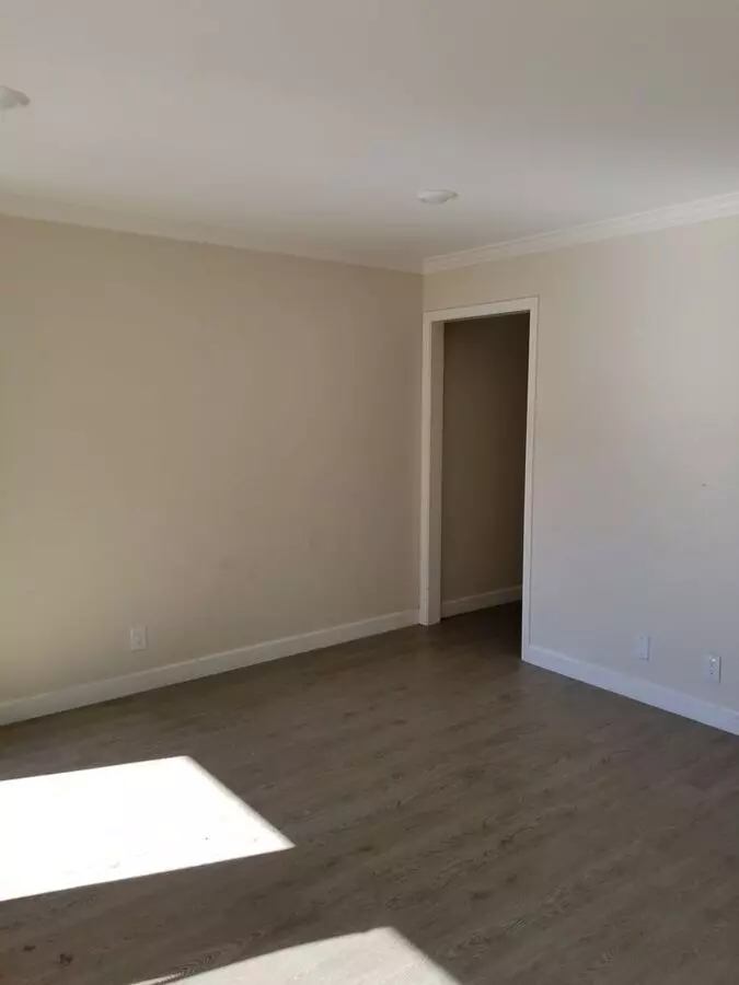 525 Walnut photo 4