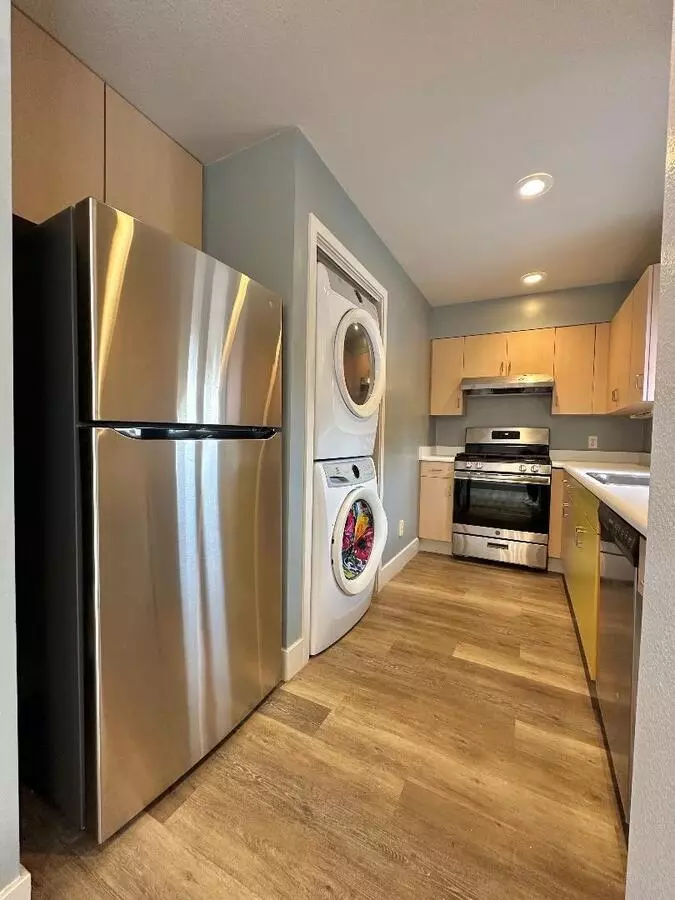 864 Laurel Street, San Carlos, CA 94070 photo 5