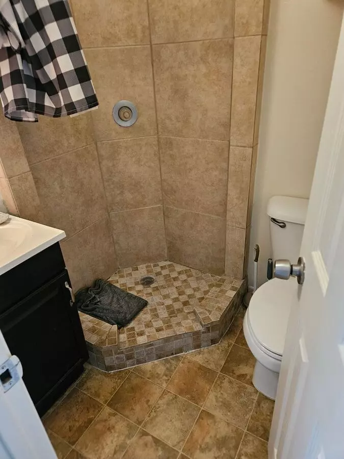 1 Bed 1 Bath With Paid Utilities photo 5