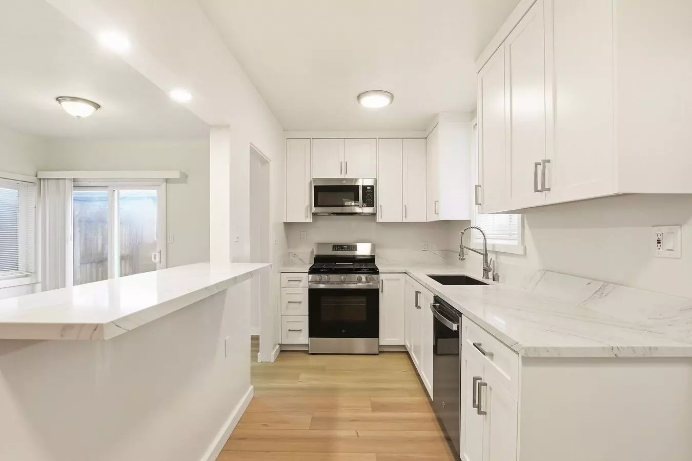 5052 Cape May Ave San Diego, CA 92107 photo 4