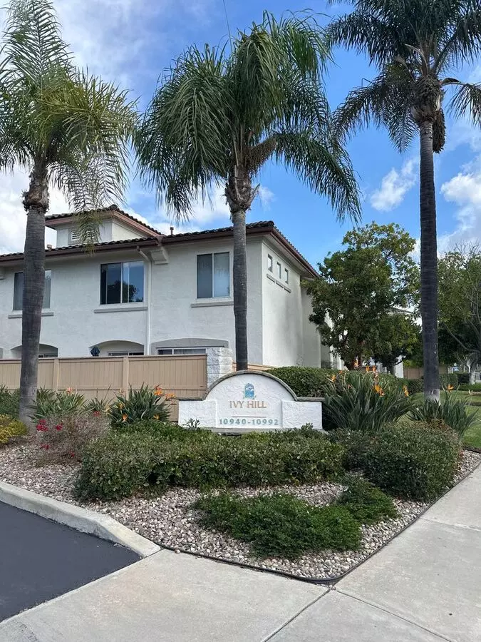 10948 Ivy Hill Dr Unit San photo 3