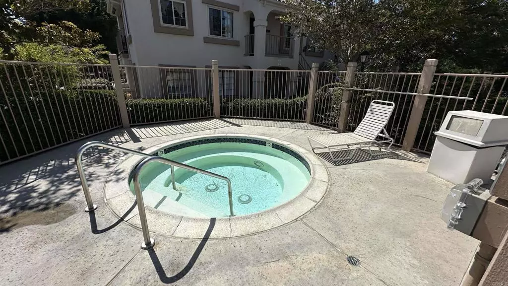 13062-40 Wimberly Square, San Diego, CA 92128 photo 5