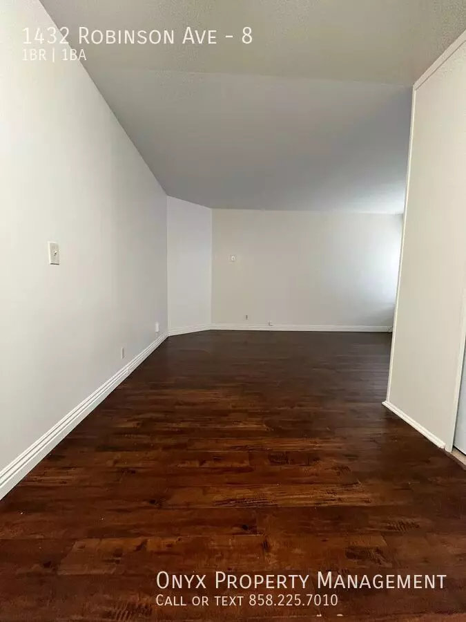 1432 Robinson Ave photo 5
