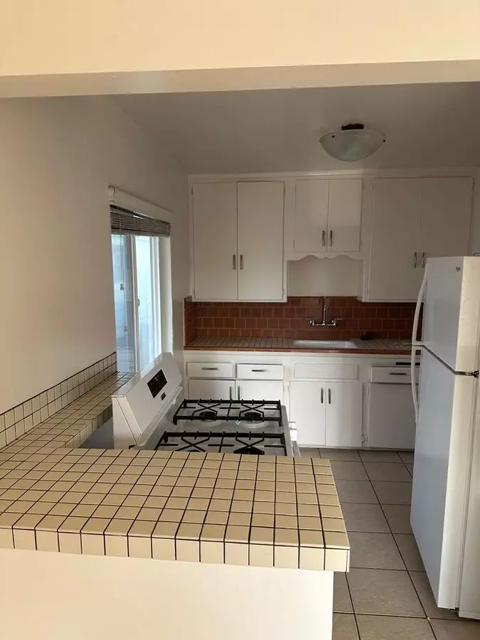 Bay Park Apartments photo 5