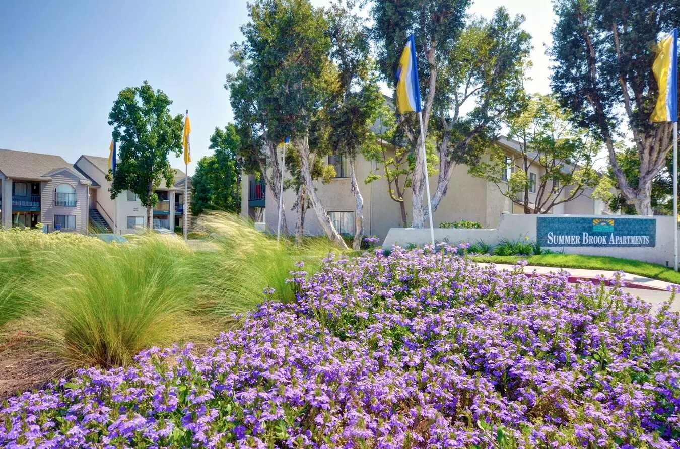 Summer Brook Apartments photo 3