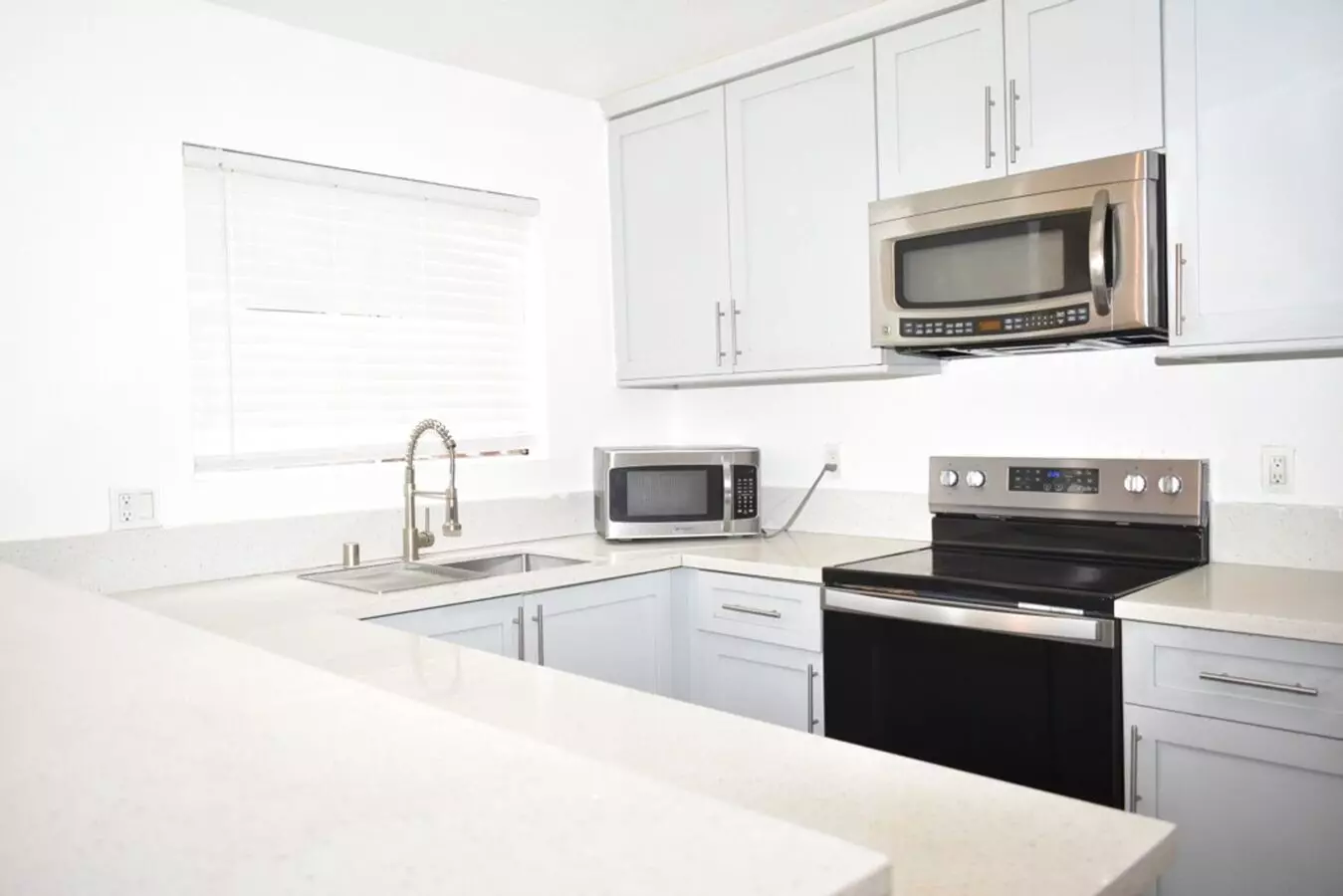 1607 Pentecost Way San Diego, CA 92105 photo 4