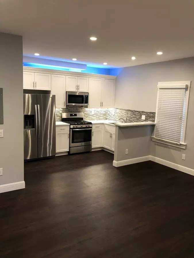 2130 First Avenue, San Diego, CA 92101 photo 4