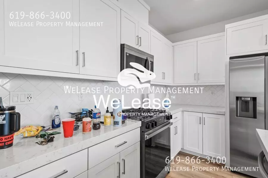 2271 Epoca Way photo 4