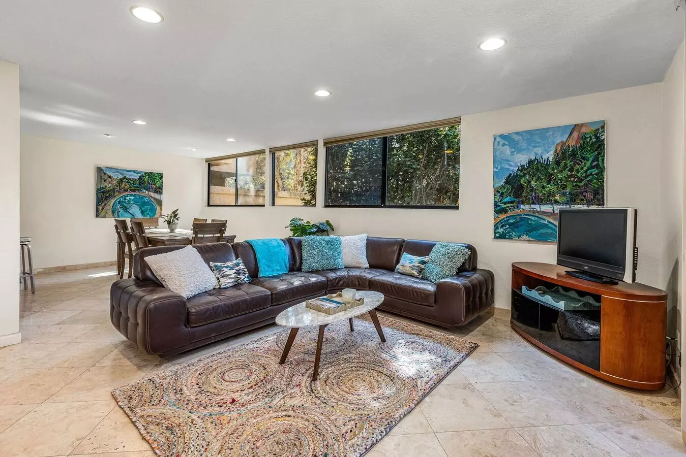 Vacation Rental - La Jolla Residence Just Blocks From The Ocean! photo 4