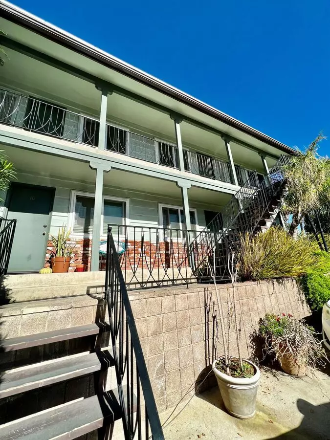2810 Union photo 4