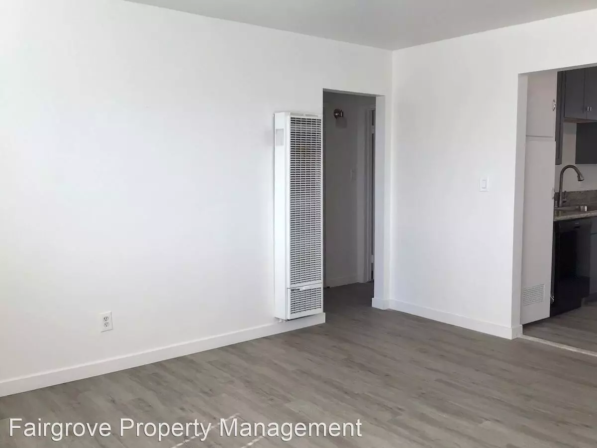 5834-5840 Lauretta Street photo 4