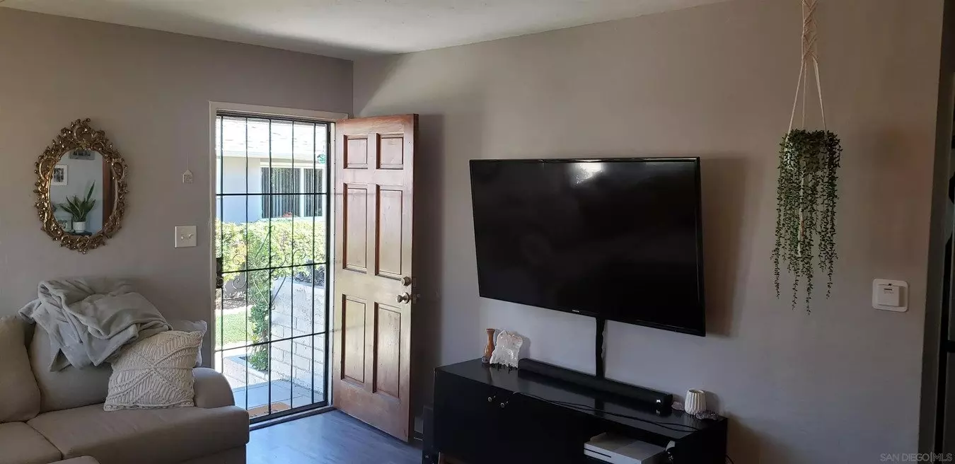 3035 B Street, San Diego, CA 92102 photo 4