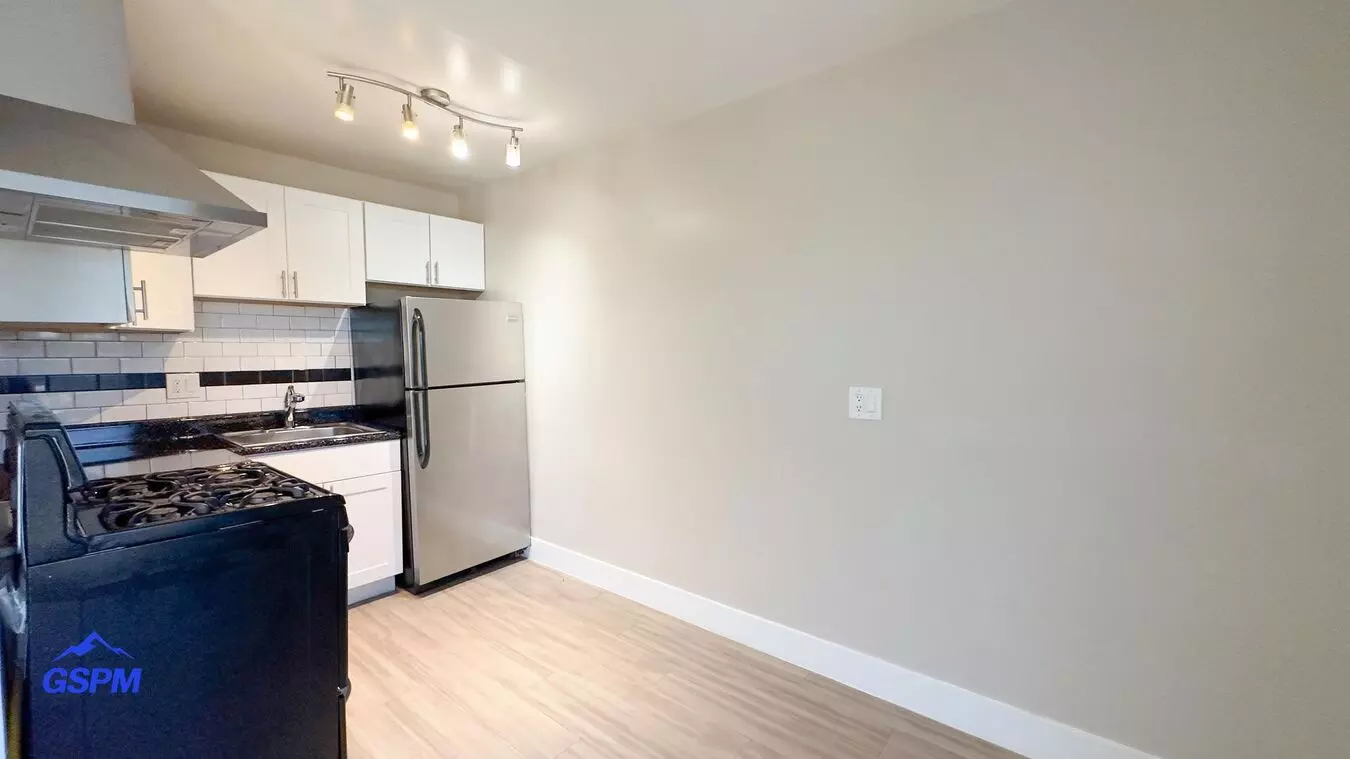 Willow Glen Apartments photo 5