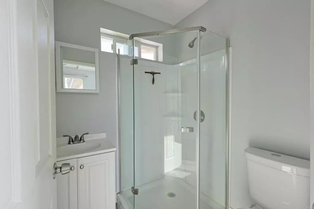 3774 Clavelita St photo 2