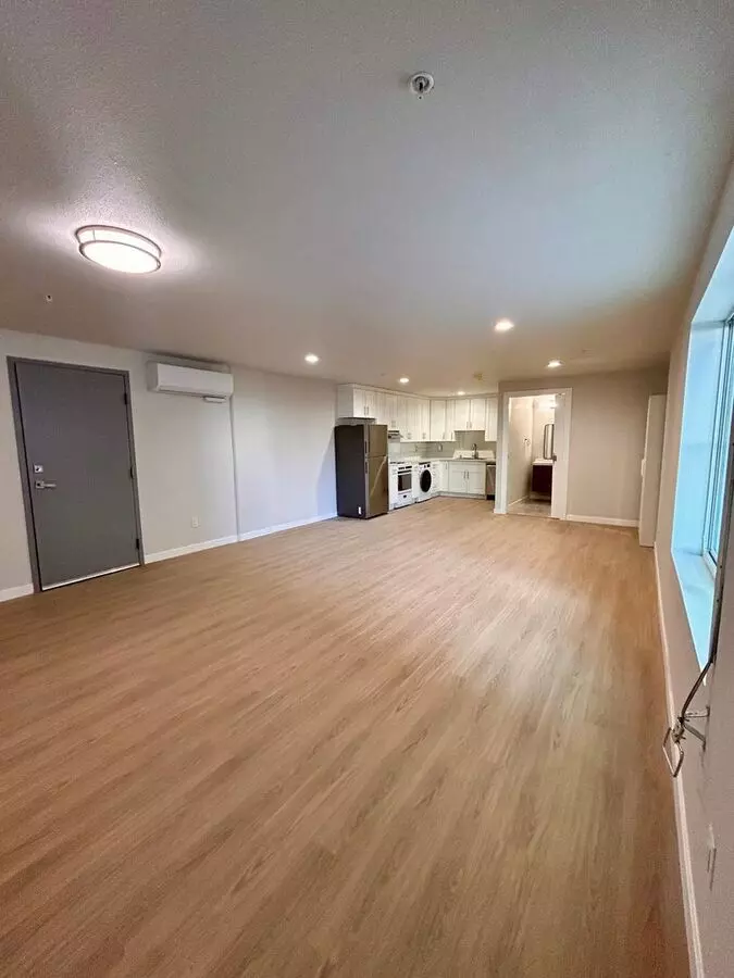 3096 North Park Way photo 5
