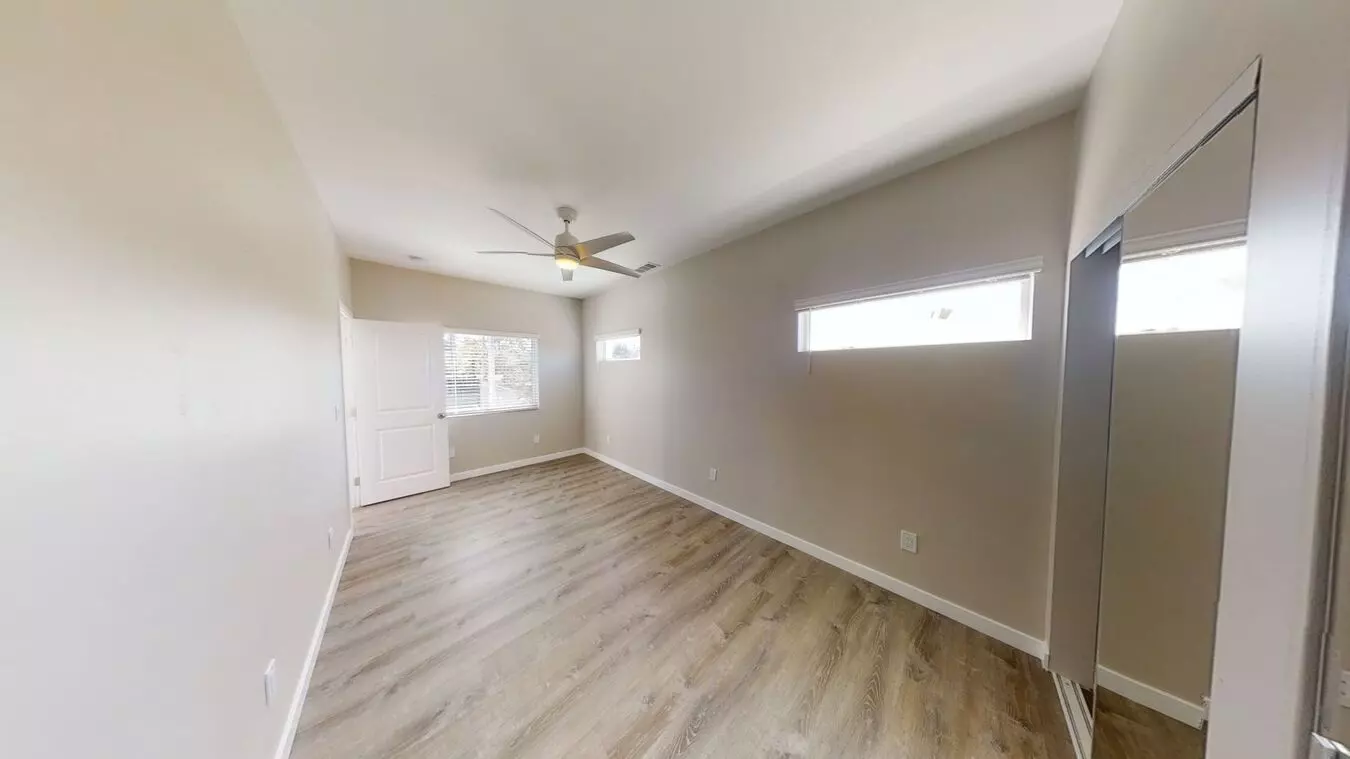 5261 Tipton St photo 5
