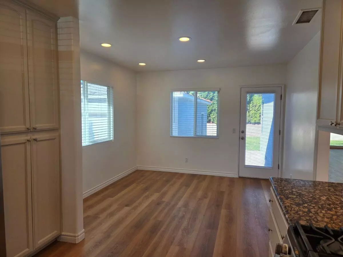 6230 Rose St San Diego, CA 92115 photo 4