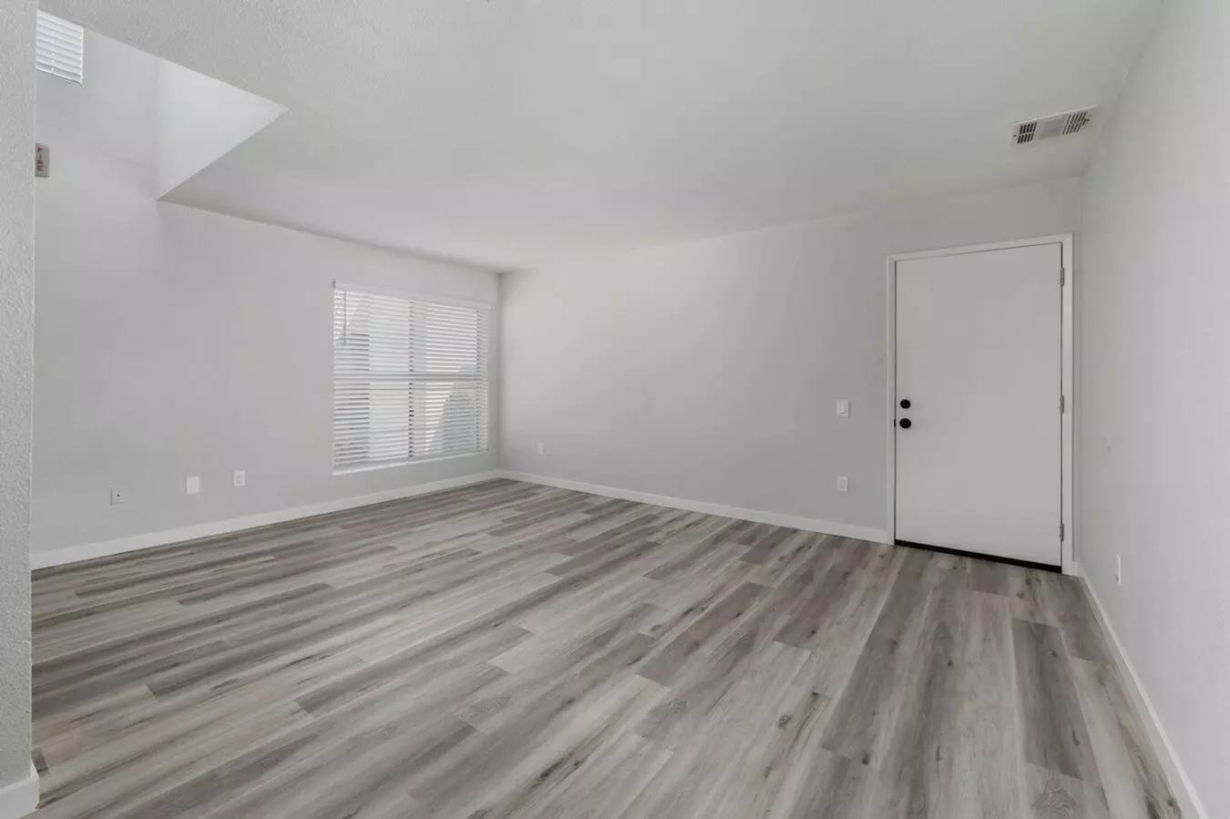 Beautiful City Heights Apartment photo 3