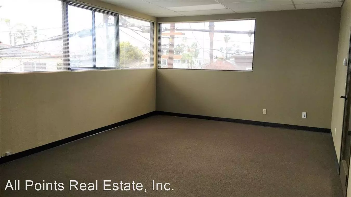 4452 Park Blvd #208 photo 5