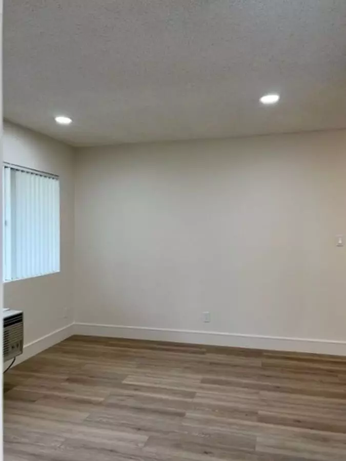Welcome to 4525 Rainier Ave in the Heart of San Diego photo 3