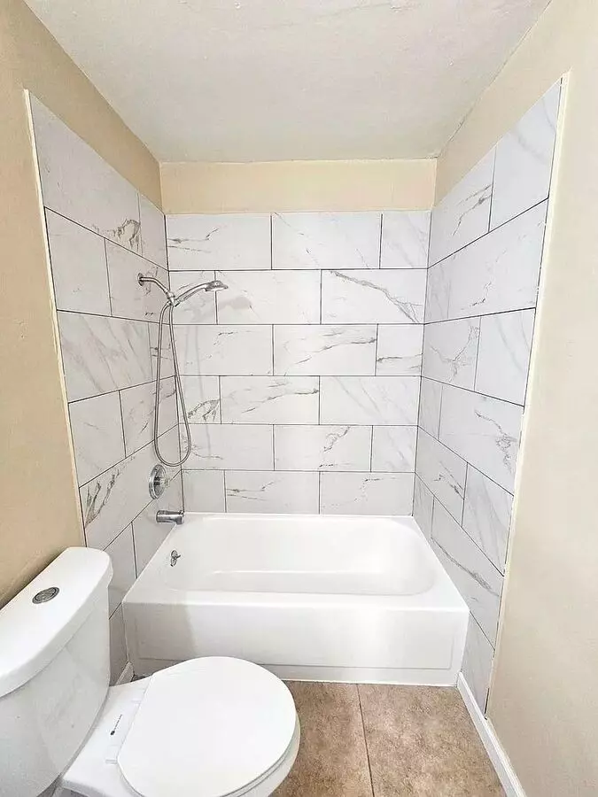Norwood Apartments photo 5