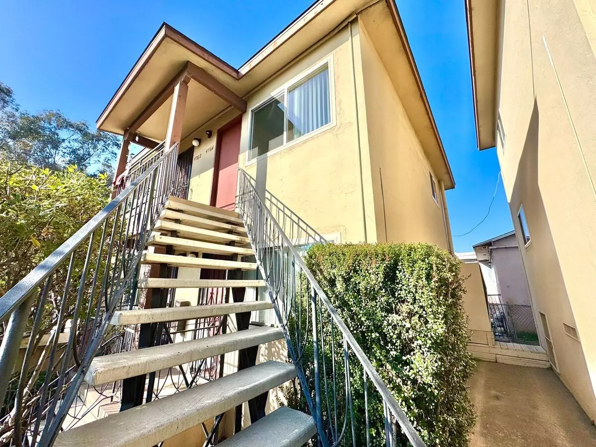 4750-4772 Thorn Street photo 4