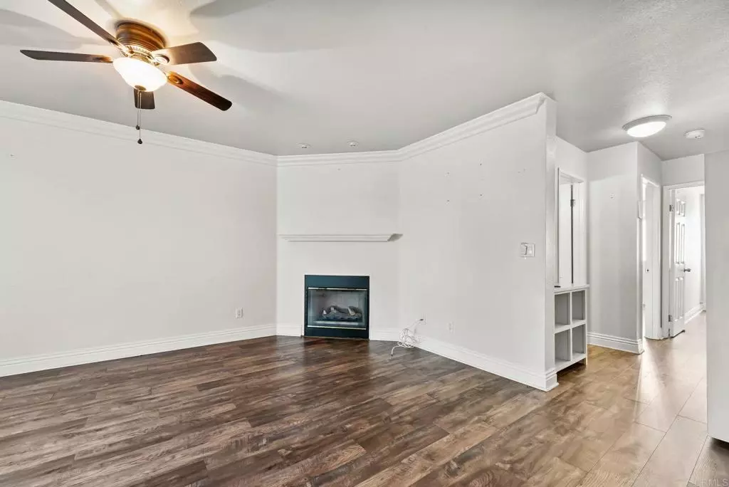 4779 Seminole Dr photo 5
