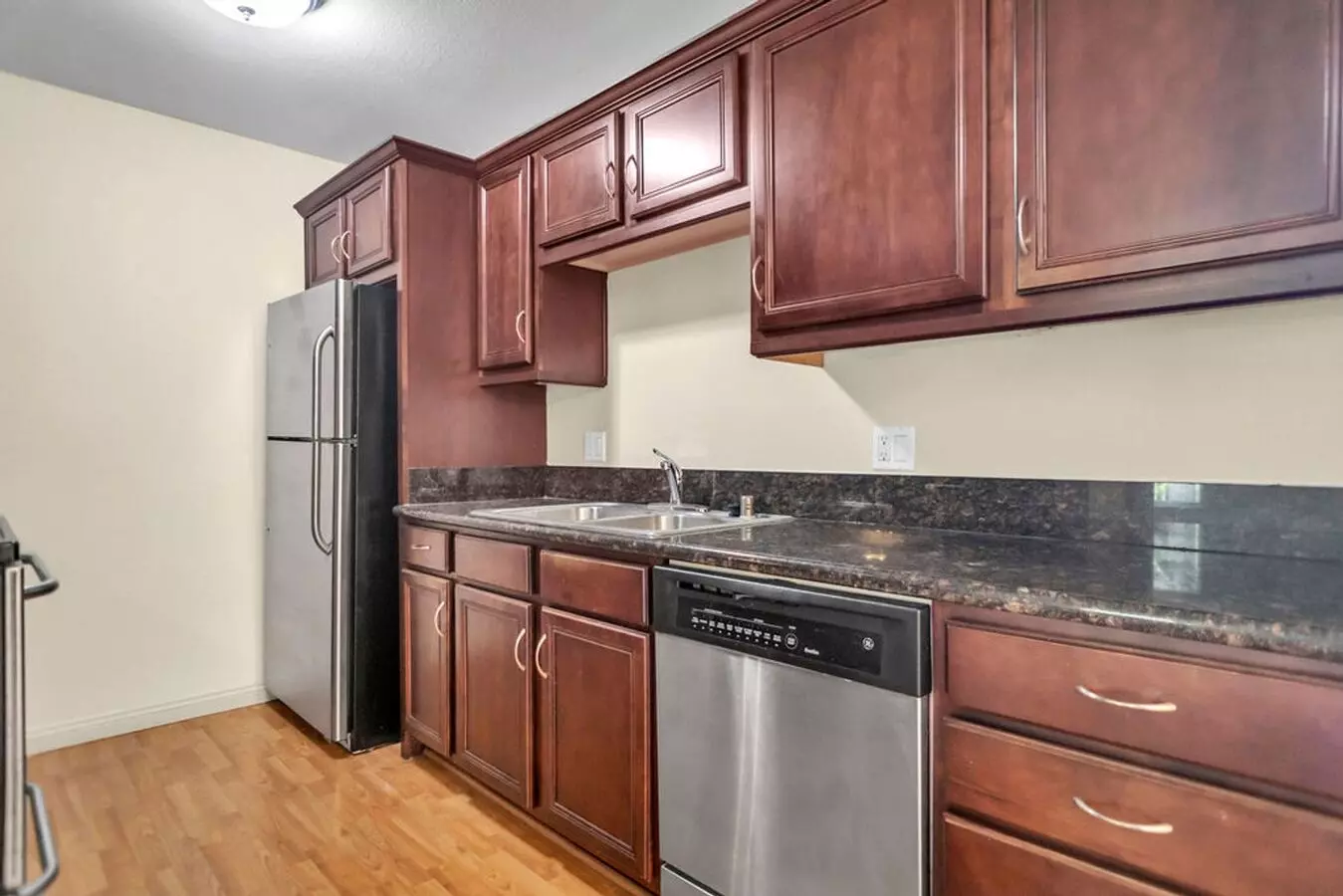 Great 2/1 Condo Close To Sdsu And Colina Del Sol Park! photo 4