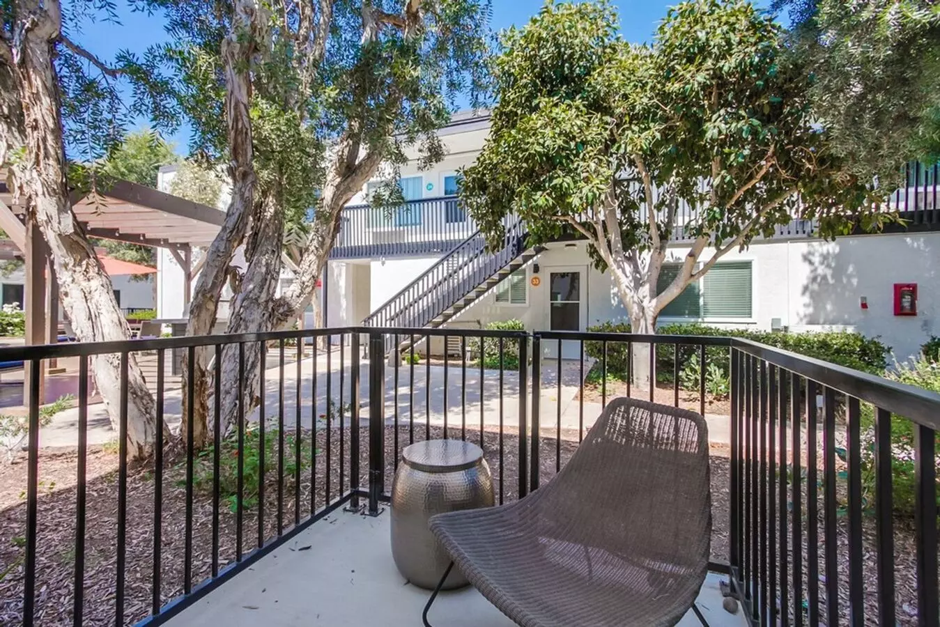9808 Paseo Montalban photo 2