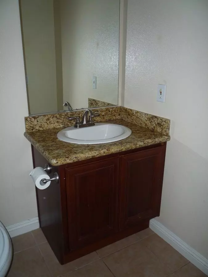 7750 Stalmer St San Diego, CA 92111 photo 3