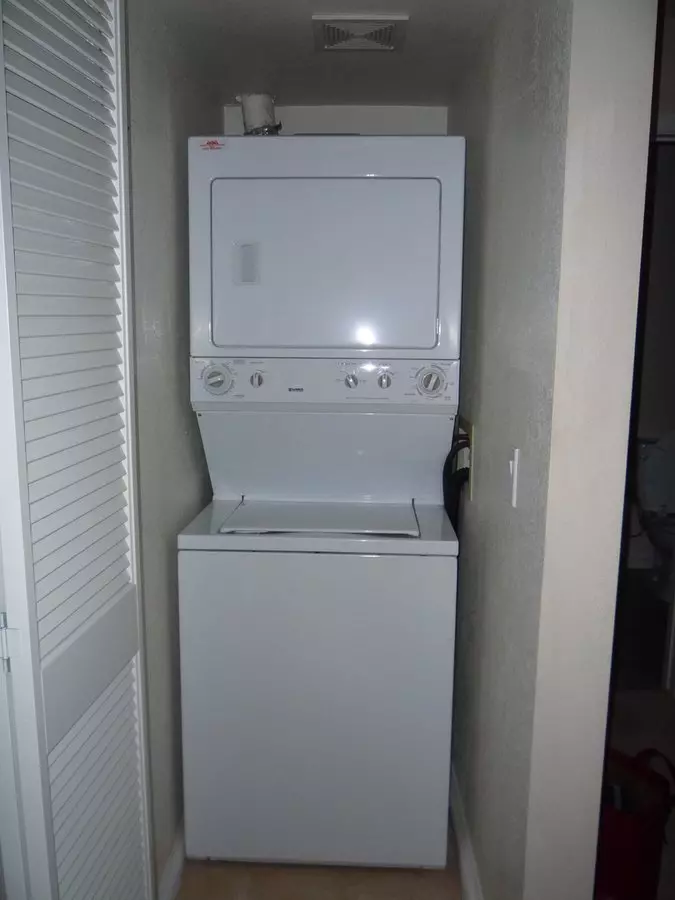7750 Stalmer St San Diego, CA 92111 photo 4