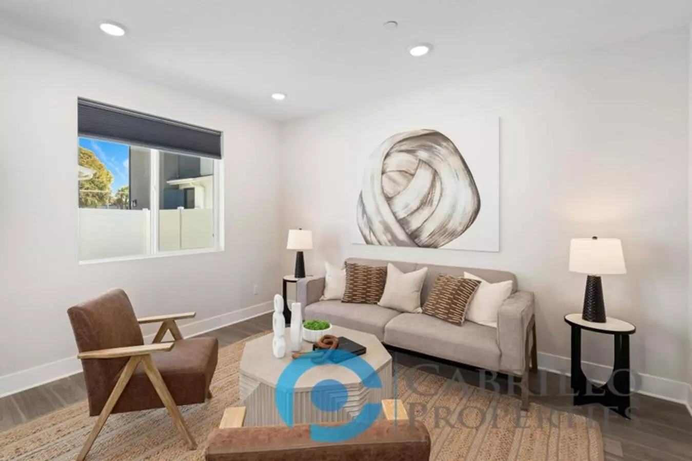 Brand New 1bd/1ba Home With Private Yard, Central Ac, In Unit Laundry And Garage! photo 5