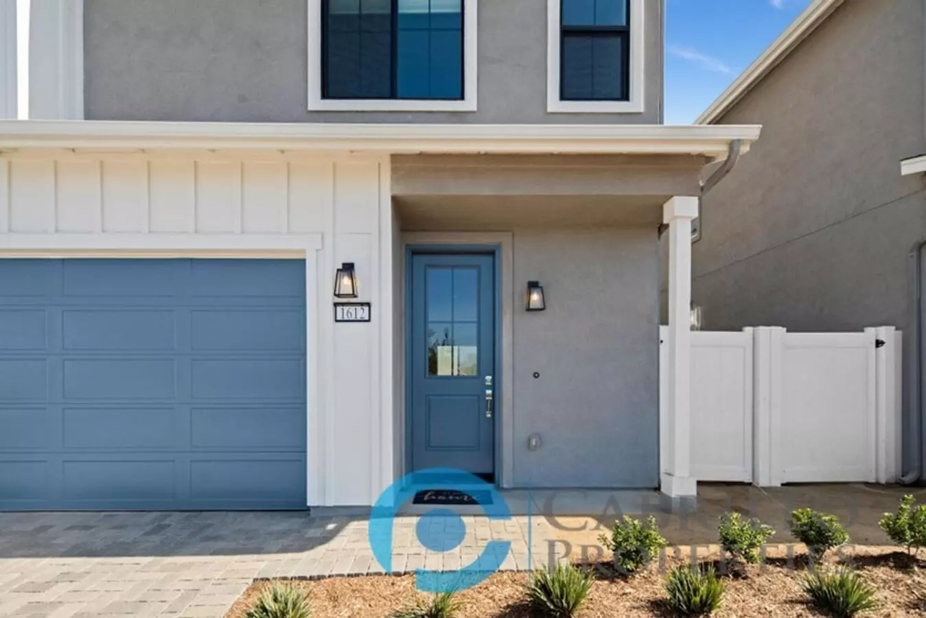 Brand New 1bd/1ba Home With Private Yard, Central Ac, In Unit Laundry And Garage! photo 2