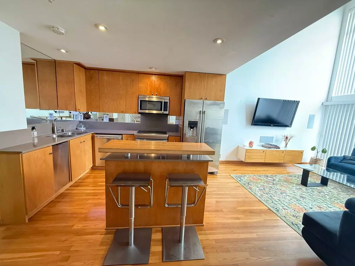 221 Island Avenue, San Diego, CA 92101 photo 4