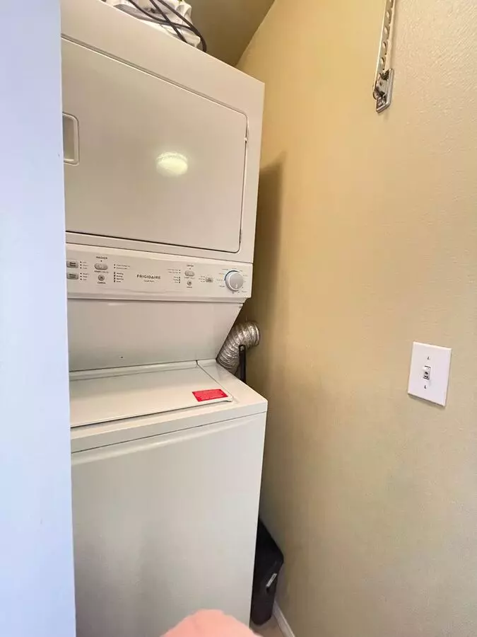 1642 7Th Ave photo 5