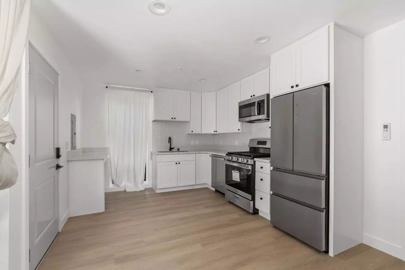 2982-0 B Street, San Diego, CA 92102 photo 3