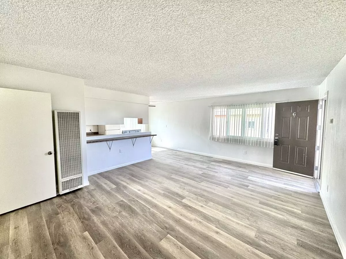 4426 Temecula Street, San Diego, CA 92107 photo 2